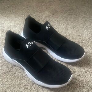 APL Women’s Black Techloom bliss sneakers